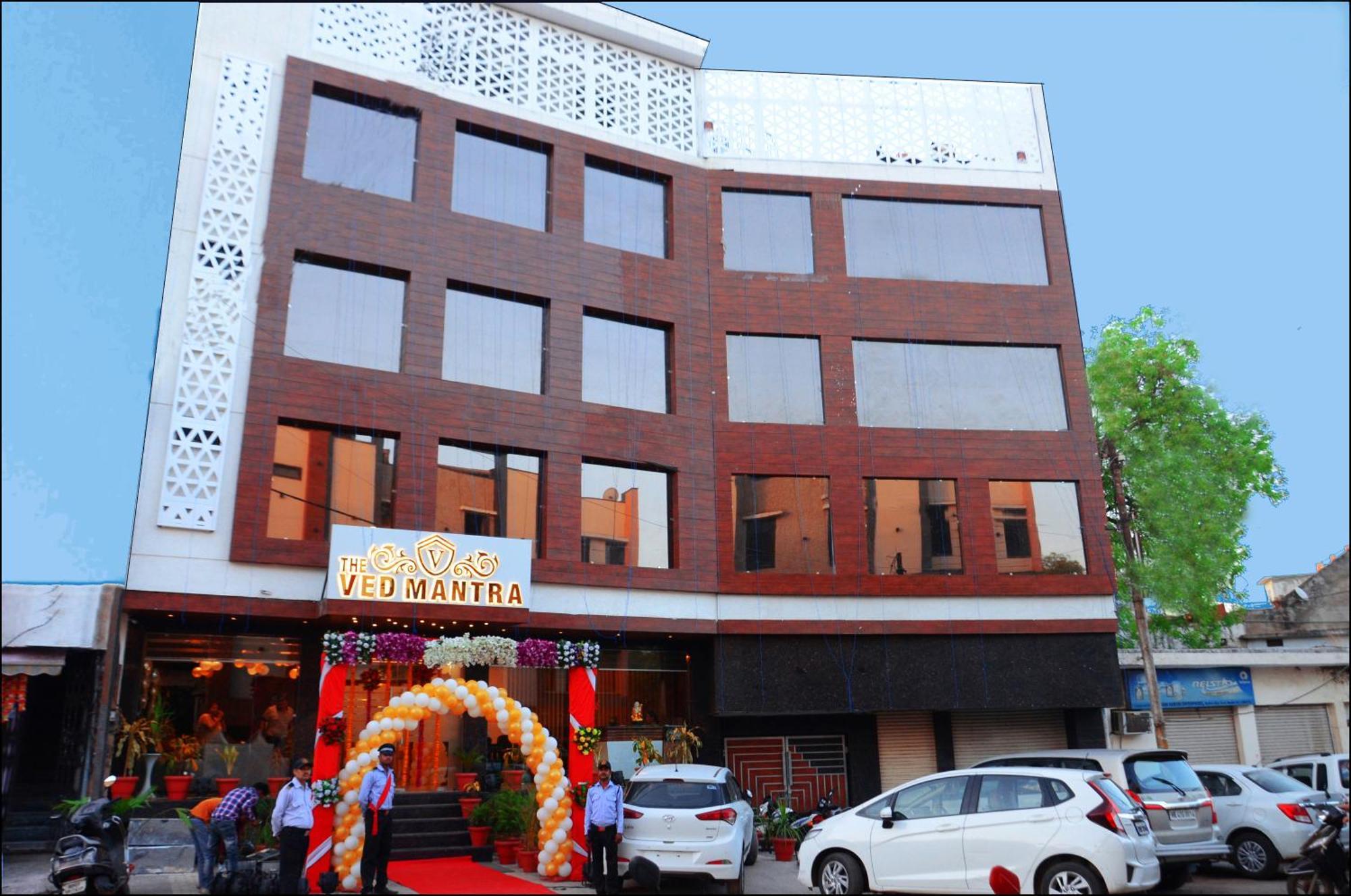 The Ved Mantra Hotel Gwalior Exterior foto
