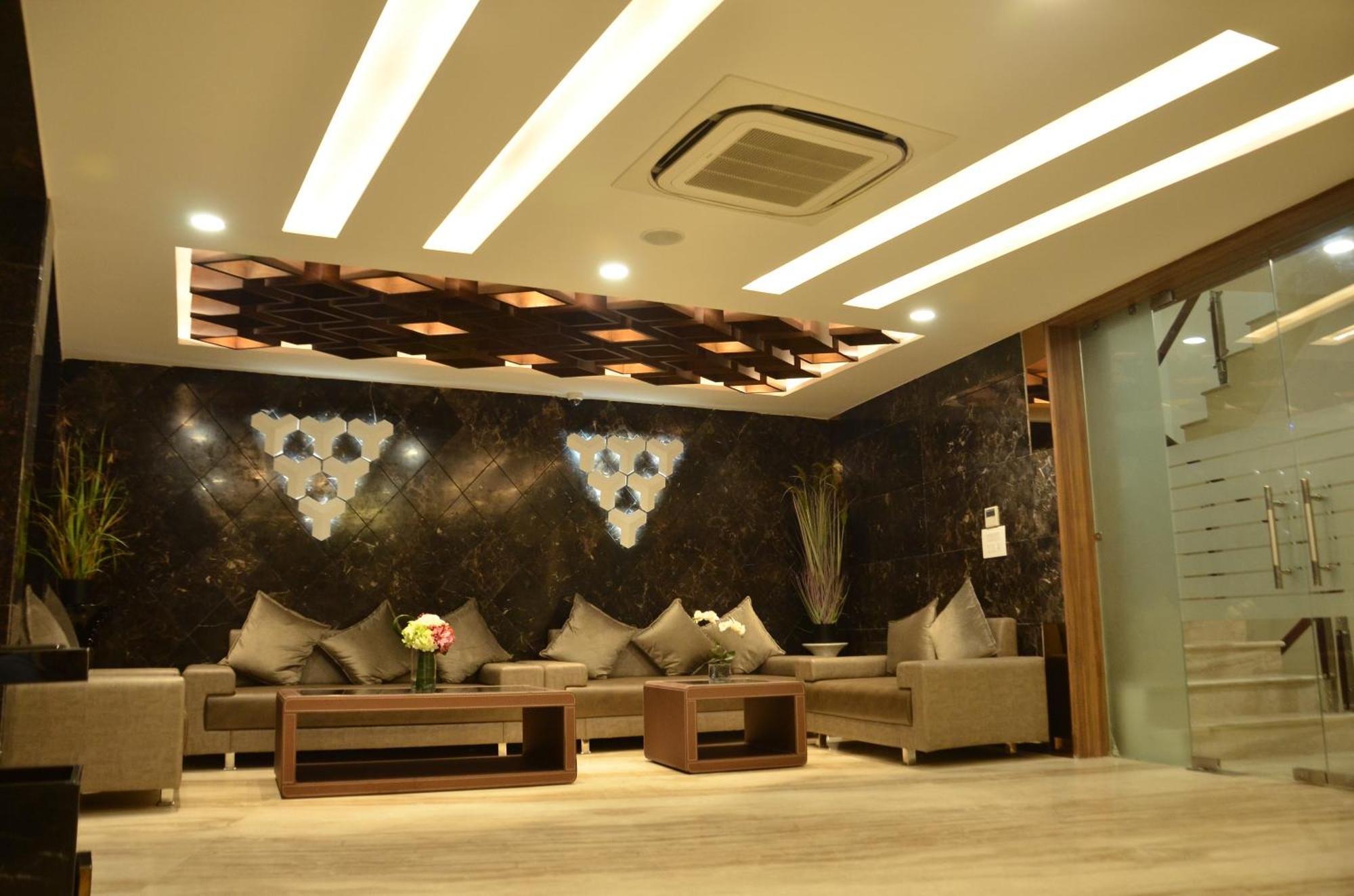 The Ved Mantra Hotel Gwalior Exterior foto